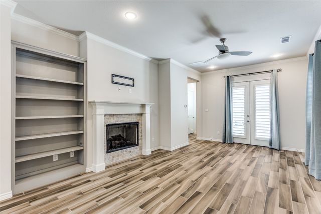 520 Sheer Bliss Lane, Fort Worth, TX 76114