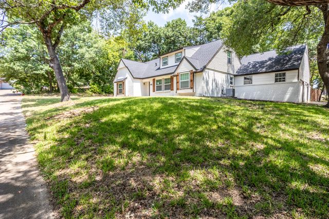 809 Wood River Road, Dallas, TX 75232