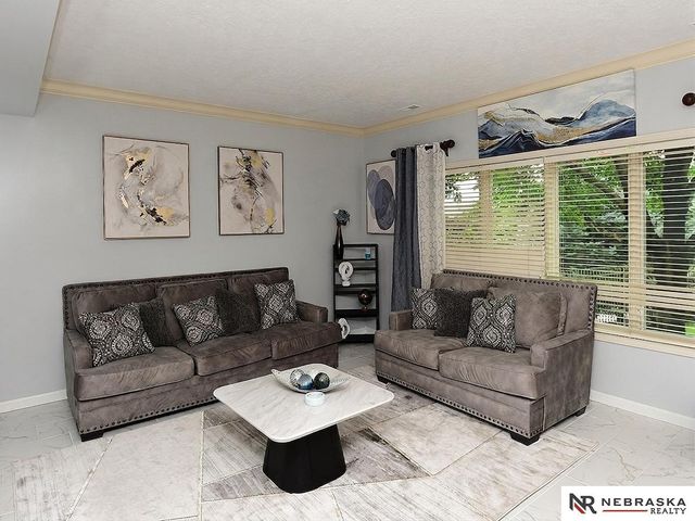 16302 Hartman Avenue, Omaha, NE 68116