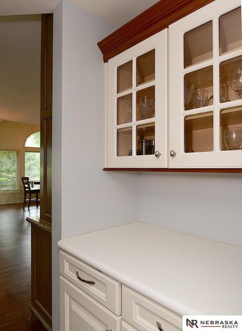 16302 Hartman Avenue, Omaha, NE 68116