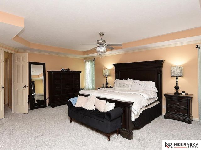 16302 Hartman Avenue, Omaha, NE 68116