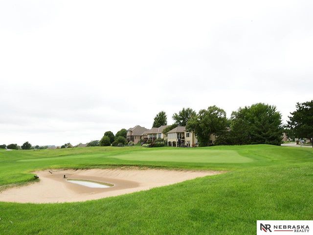 16302 Hartman Avenue, Omaha, NE 68116