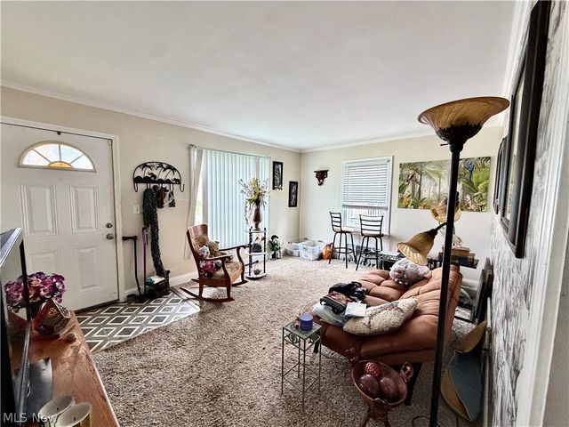 807 Hazelwood Avenue SE, Warren, OH 44484