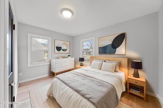 4211 Savage Dr, Louisville, KY 40216