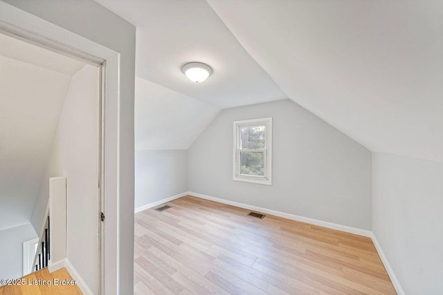 4211 Savage Dr, Louisville, KY 40216