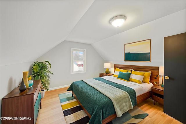 4211 Savage Dr, Louisville, KY 40216