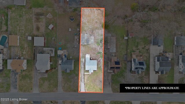 4211 Savage Dr, Louisville, KY 40216