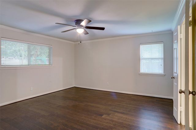 9424 Hunters Creek Drive, Dallas, TX 75243