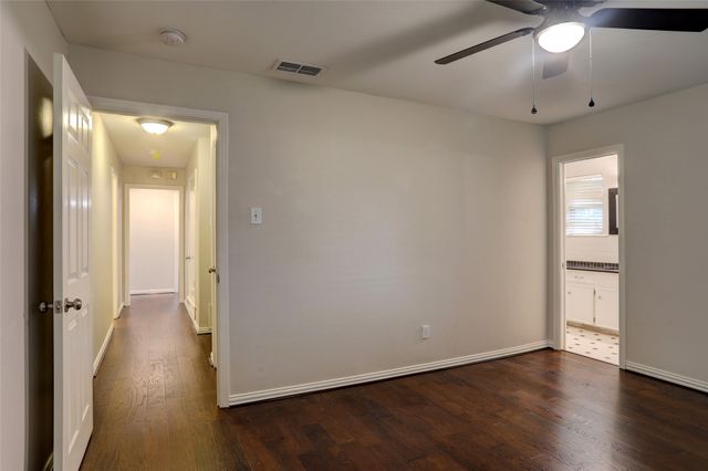 9424 Hunters Creek Drive, Dallas, TX 75243