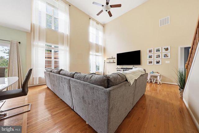 9604 MORNING WALK DR, Hagerstown, MD 21740