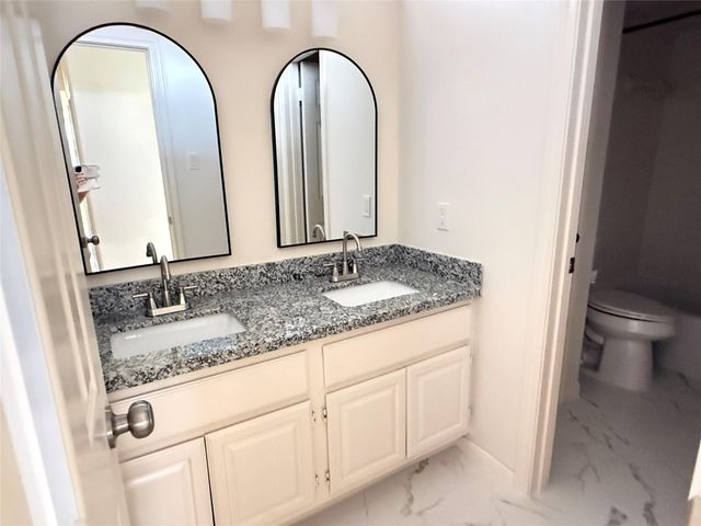 14527 Circlewood Way, Houston, TX 77062
