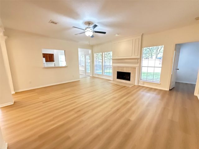 14527 Circlewood Way, Houston, TX 77062