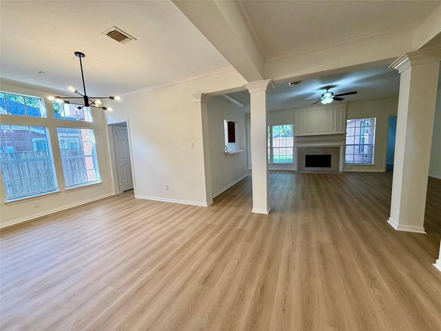 14527 Circlewood Way, Houston, TX 77062