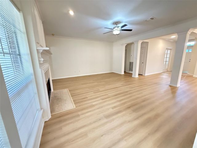 14527 Circlewood Way, Houston, TX 77062