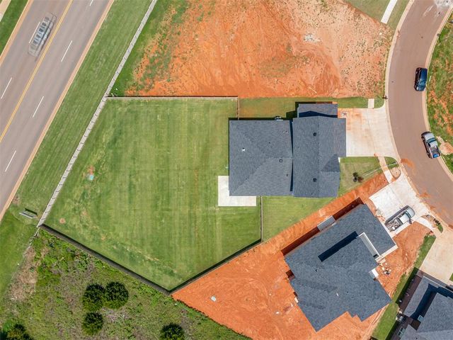 15501 Bergman Circle, Edmond, OK 73013