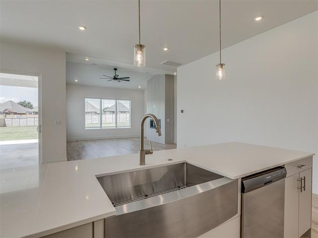 15501 Bergman Circle, Edmond, OK 73013