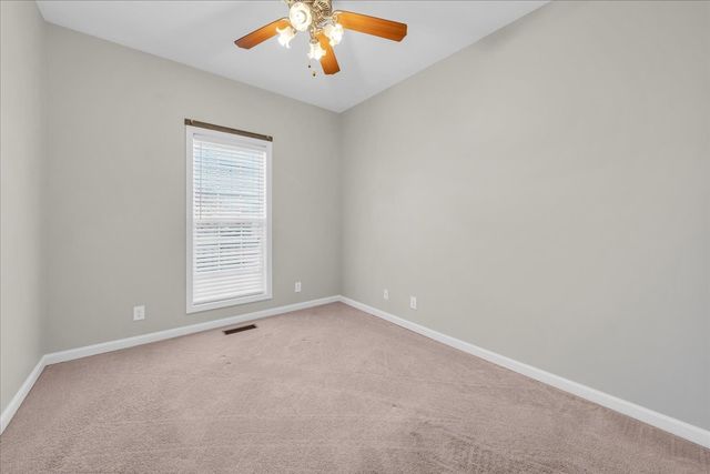 209 Gladys Dr, Shelbyville, TN 37160