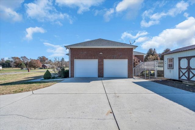 209 Gladys Dr, Shelbyville, TN 37160