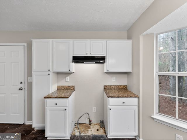 5814 Shadow Creek Drive, Lithonia, GA 30058