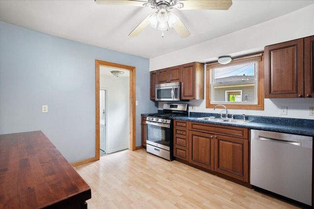 1221 W 38th Place, Hobart, IN 46342