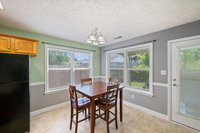 1616 Beaconcrest Cir, Murfreesboro, TN 37128