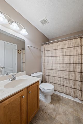 1616 Beaconcrest Cir, Murfreesboro, TN 37128