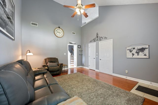 1616 Beaconcrest Cir, Murfreesboro, TN 37128