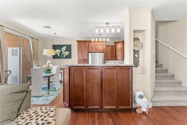 251 South Green Valley Parkway 2011, Henderson, NV 89012