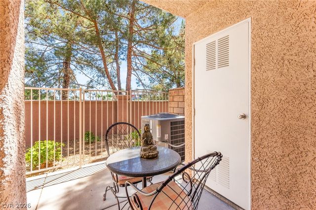 251 South Green Valley Parkway 2011, Henderson, NV 89012