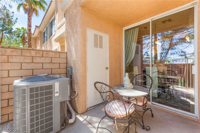 251 South Green Valley Parkway 2011, Henderson, NV 89012