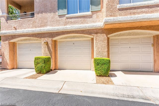 251 South Green Valley Parkway 2011, Henderson, NV 89012