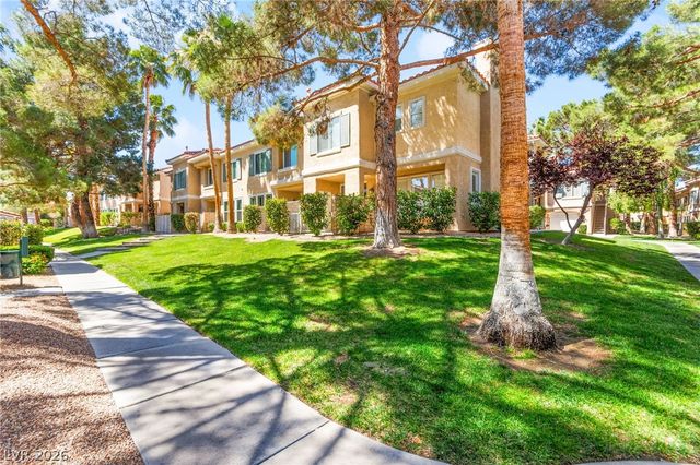 251 South Green Valley Parkway 2011, Henderson, NV 89012