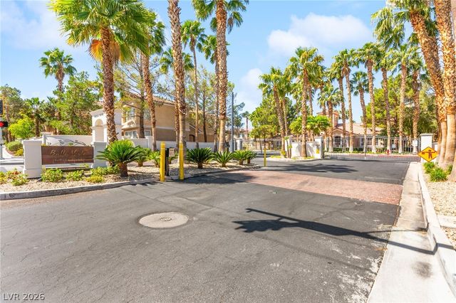 251 South Green Valley Parkway 2011, Henderson, NV 89012