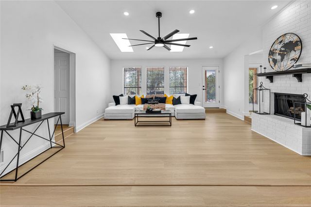 4044 Dorris Road, Irving, TX 75038