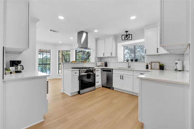 4044 Dorris Road, Irving, TX 75038