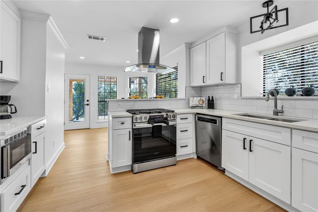 4044 Dorris Road, Irving, TX 75038