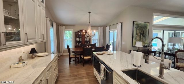 5549 Foxhunt WAY, Naples, FL 34104