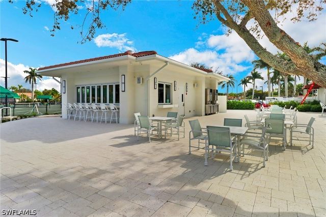 5549 Foxhunt WAY, Naples, FL 34104
