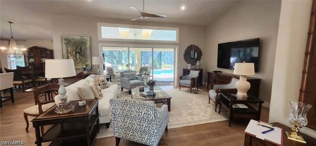 5549 Foxhunt WAY, Naples, FL 34104