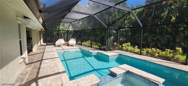 5549 Foxhunt WAY, Naples, FL 34104