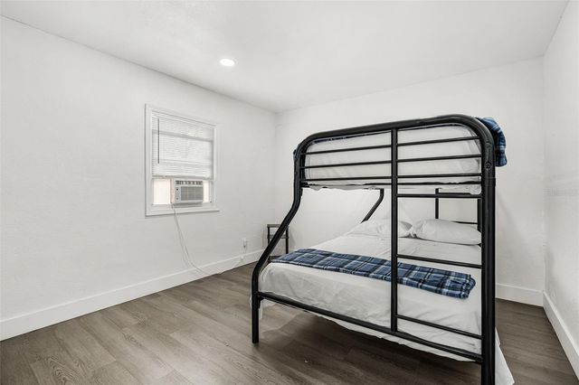 4105 E KNOLLWOOD STREET, Tampa, FL 33610