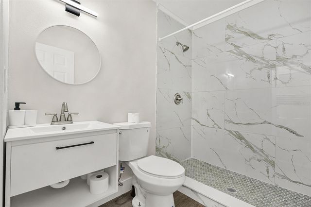 4105 E KNOLLWOOD STREET, Tampa, FL 33610