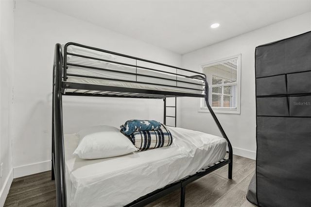 4105 E KNOLLWOOD STREET, Tampa, FL 33610