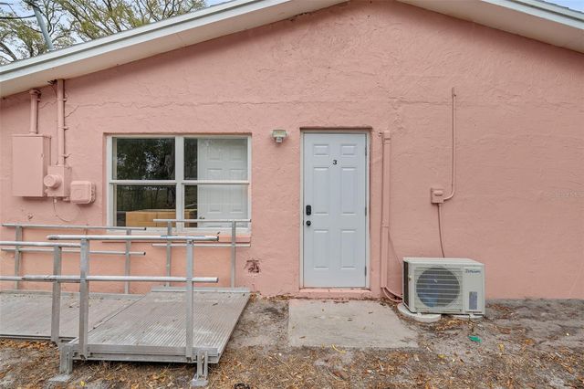 4105 E KNOLLWOOD STREET, Tampa, FL 33610