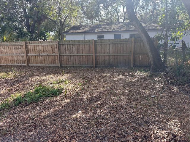 4105 E KNOLLWOOD STREET, Tampa, FL 33610