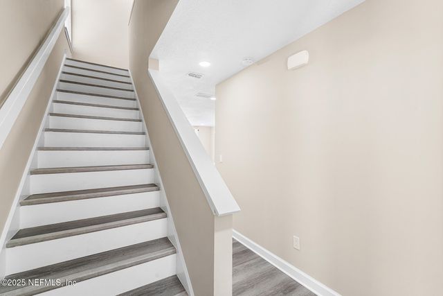 452 DUTTON ISLAND Road, Atlantic Beach, FL 32233