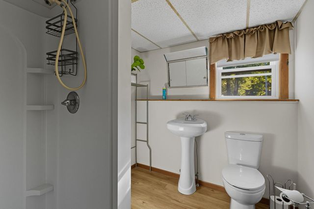 4 Vernon Avenue, Rochester, NH 03867