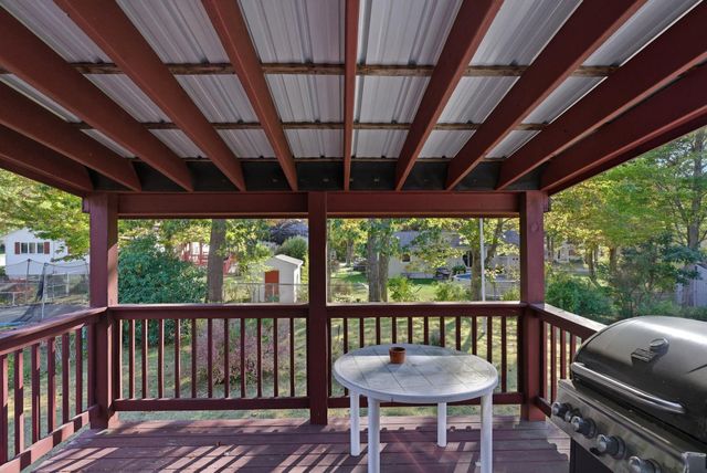 4 Vernon Avenue, Rochester, NH 03867