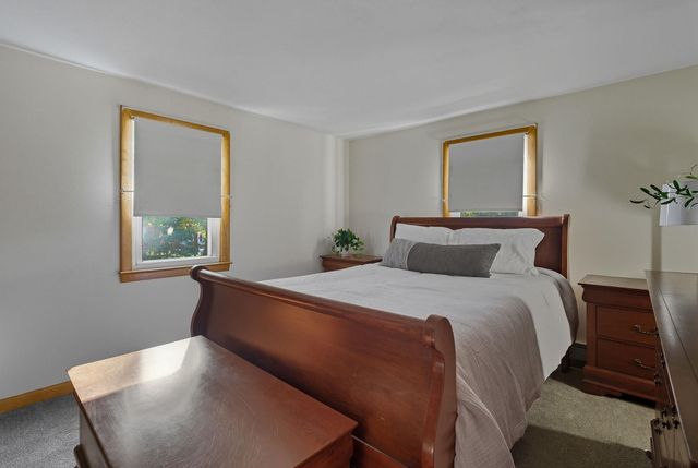 4 Vernon Avenue, Rochester, NH 03867