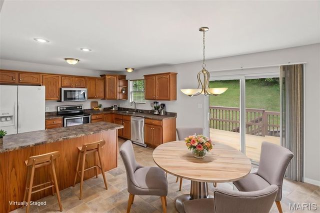 5 Summit Trails Court, Collinsville, IL 62234